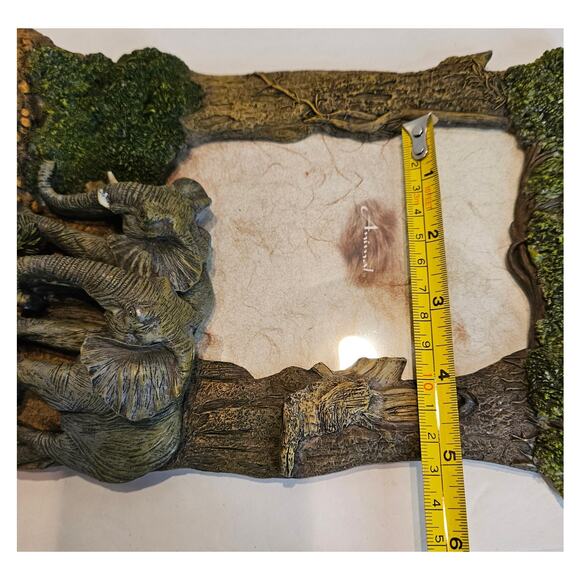 3D Gray Elephants Safari Wildlife Frame 3D Resin 5"x7" Never used. VTG - Picture 5 of 11